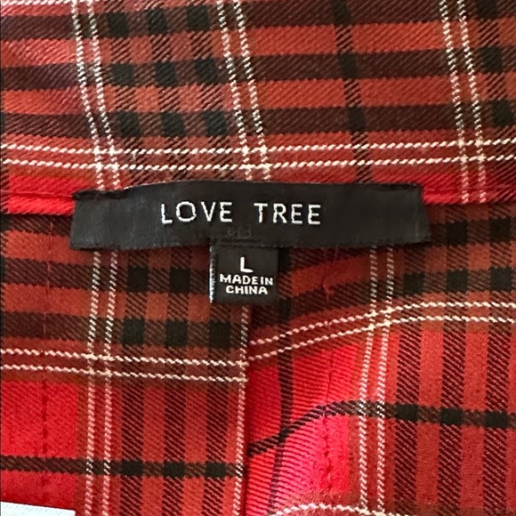 Women Love Tree Red & Black Plaid Polyester & Spandex Skater Skirt Size Large - Picture 6 of 7